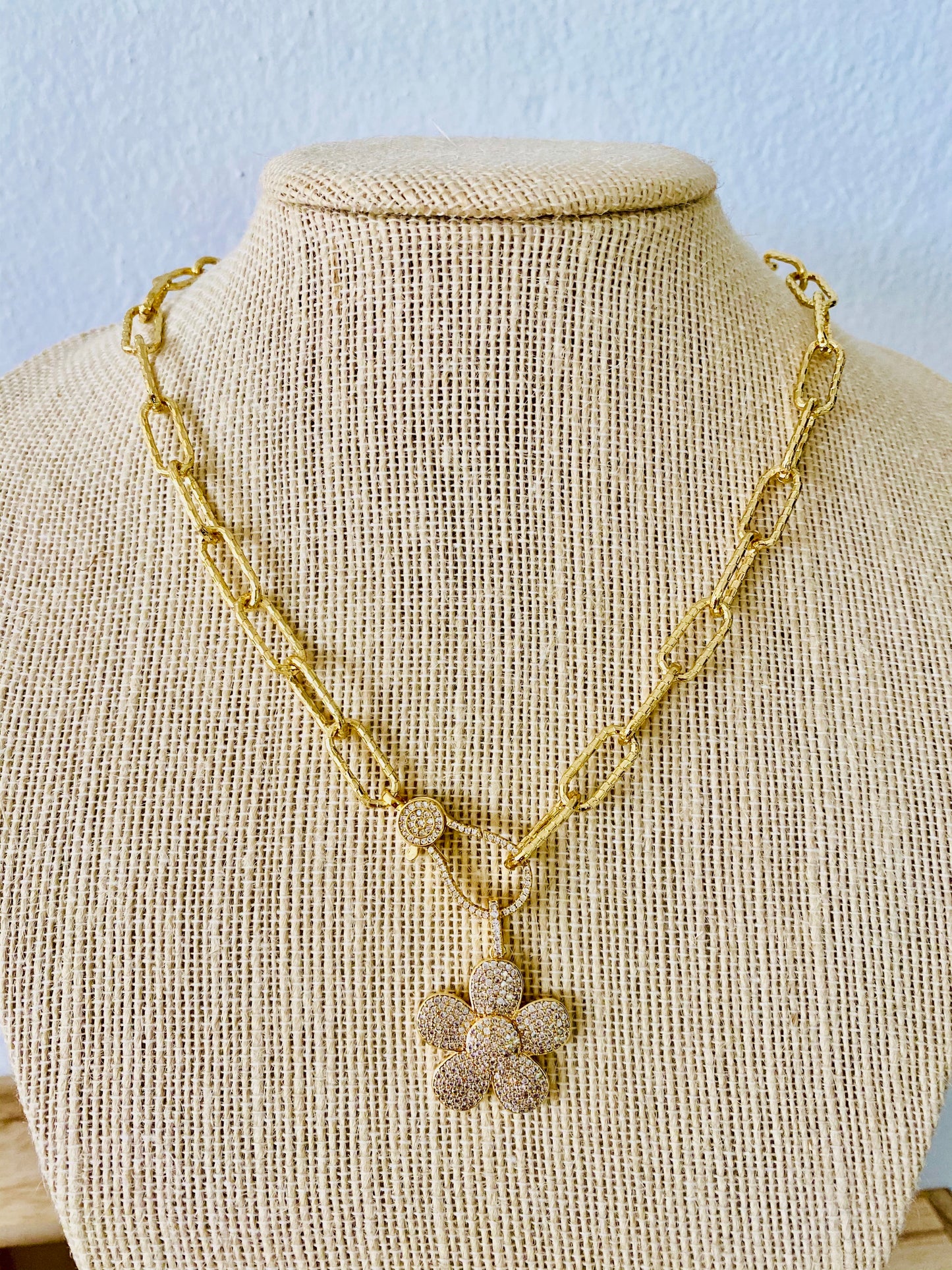 Flower Pendant Link Brass Necklace